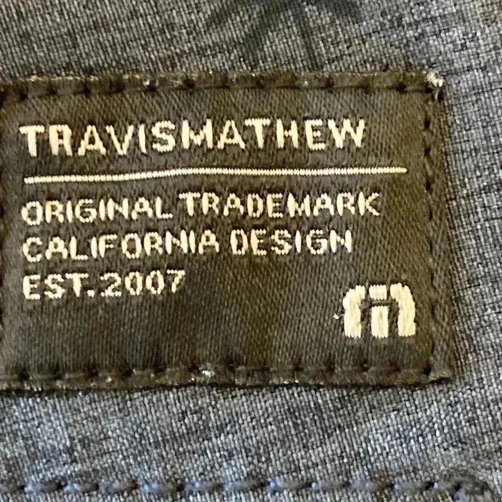TRAVIS MATHEW MENS GOLF SHORTS‎ SIZE 40 INSEAM APPROX10.5” NAVY PALM TREE DESIGN